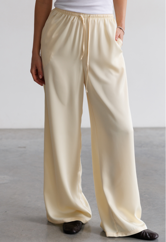 Suit with palazzo pants and kimono jacket with belt, cream yellow 3